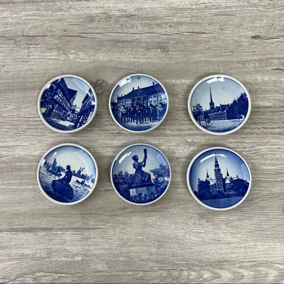 Royal Copenhagen 2010 France Mini Decorative Blue & White Plates Set of 6 - Picture 1 of 9